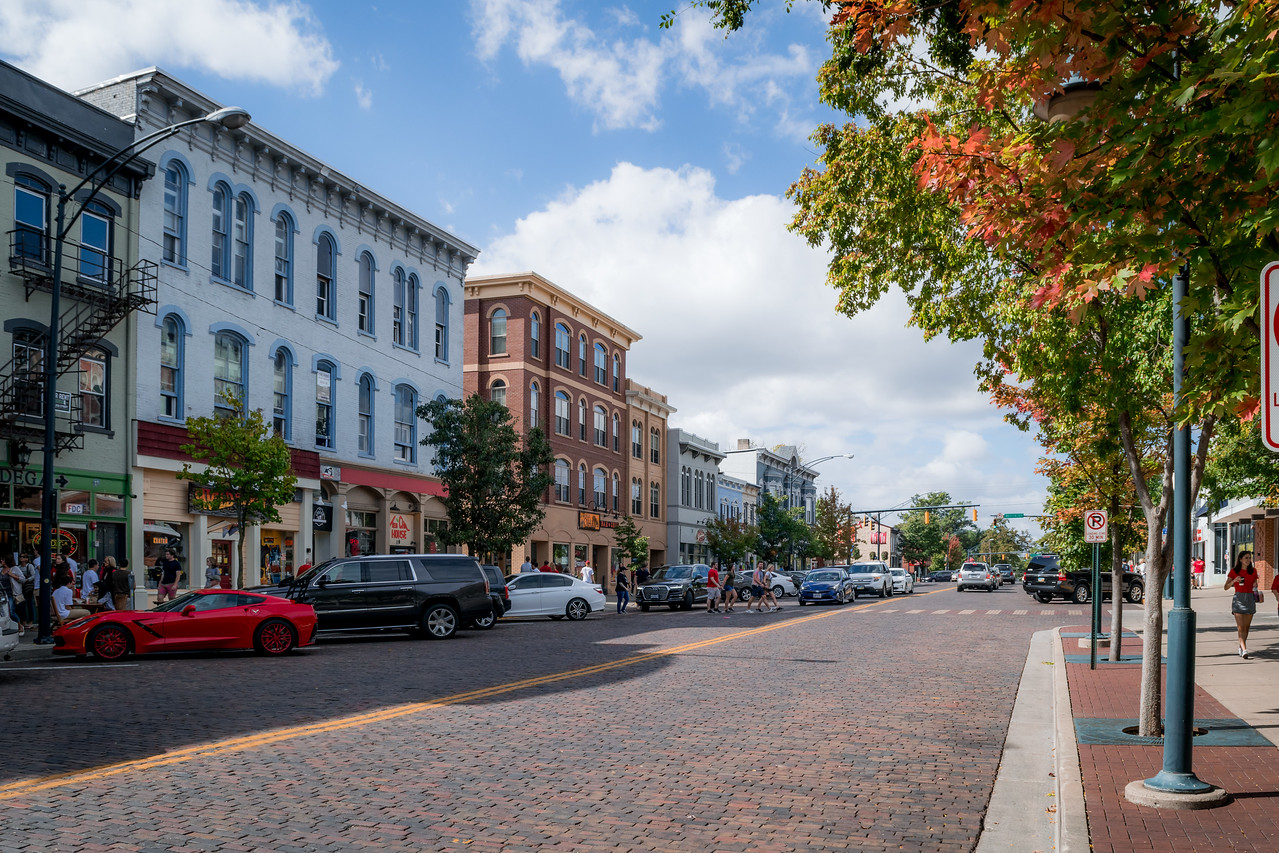 High Street in Oxford, Ohio on a sunny day